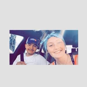 Meet your Posher, Billie